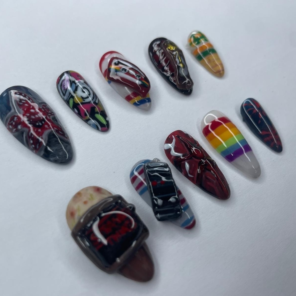 Colorful Artistic Nail Art Set - Picture 4 of 6